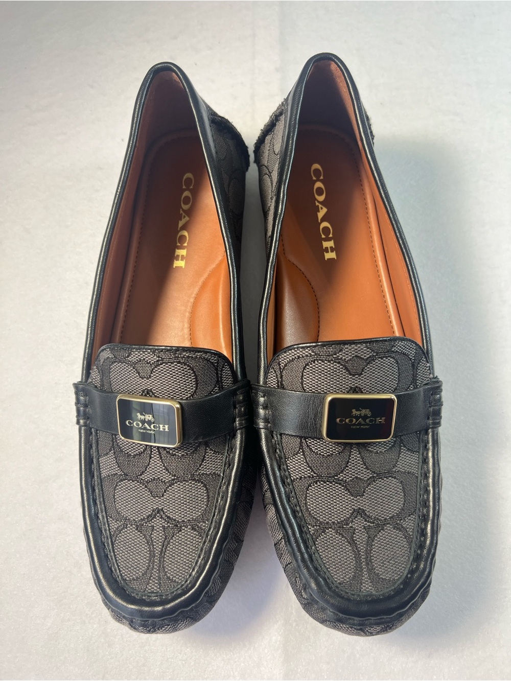 COACH Mona Signature Jacquard Driver/Smoke/Coal/Black 7.5B US Women’s CC639